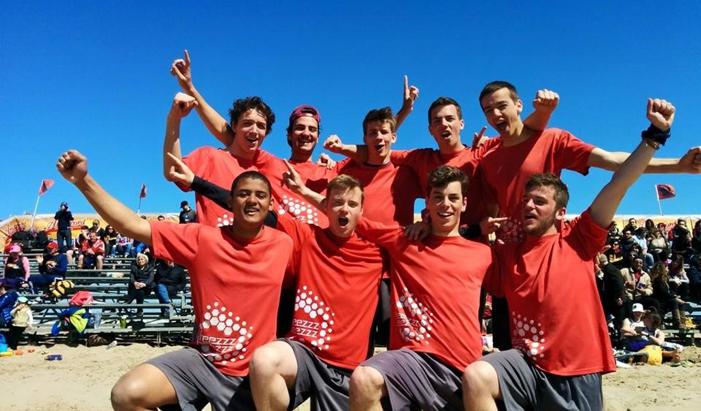 Wannabeezzz wint Paganello JR